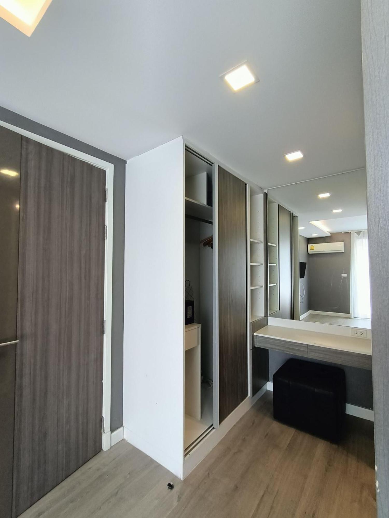 18 Residence Бангкок Екстер'єр фото